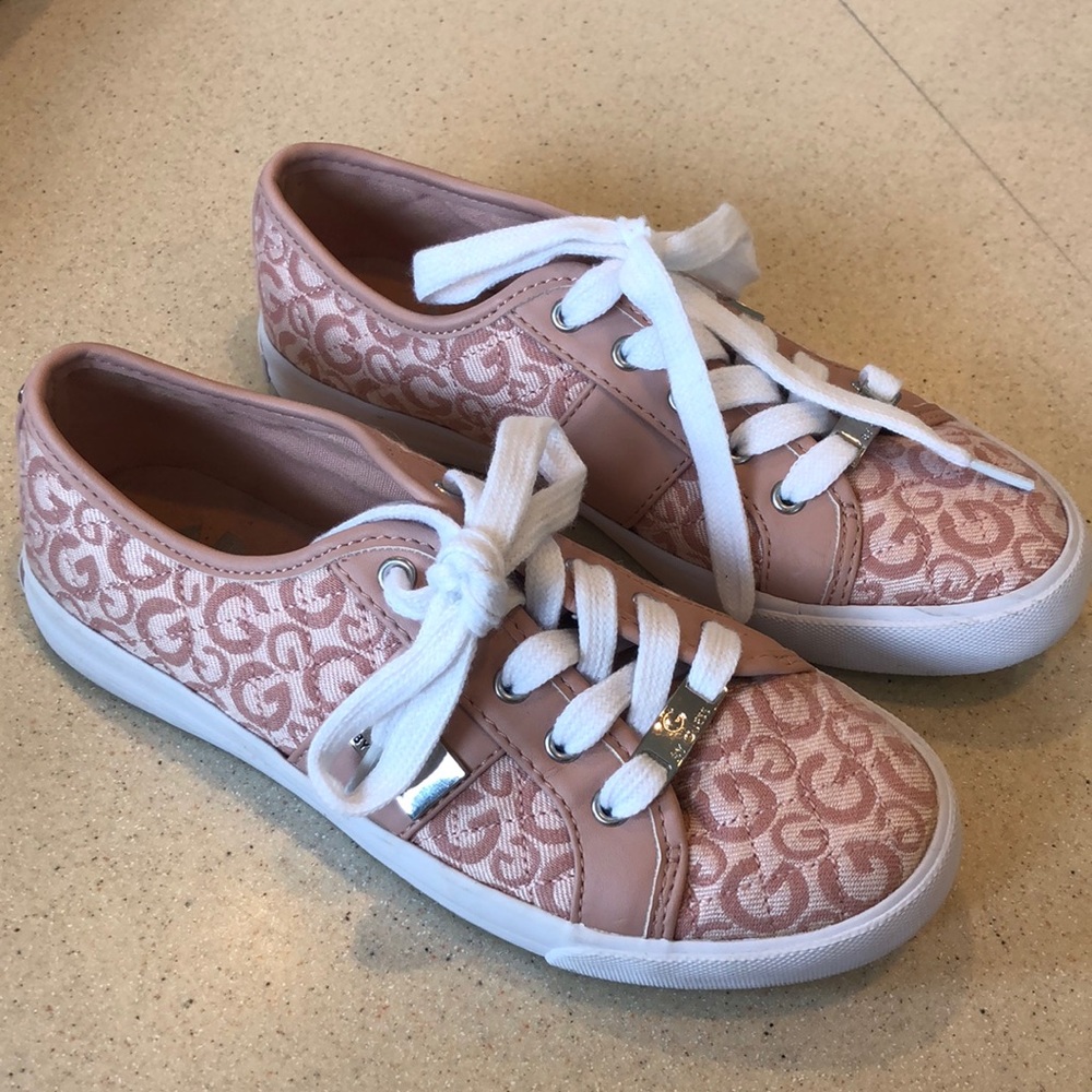 Women’s G by Guess Shoes, Pink, Size 6M